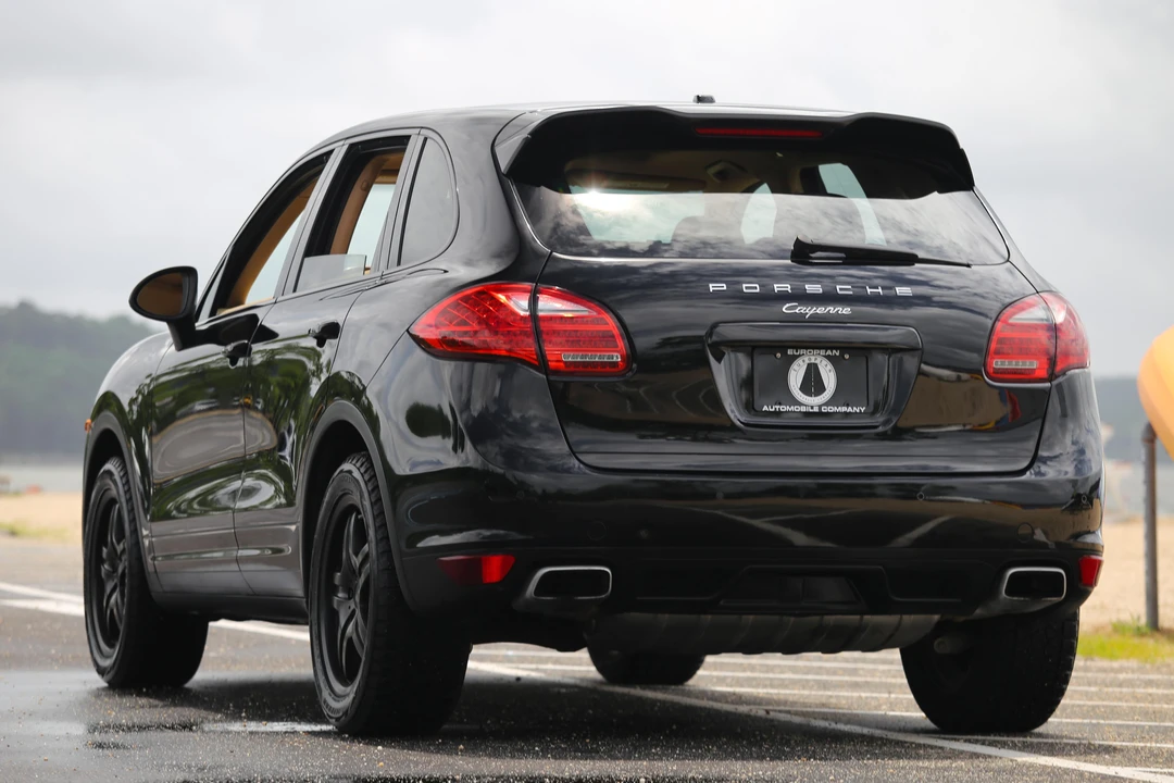 2012 Porsche 958 Cayenne - Image 24 of 31