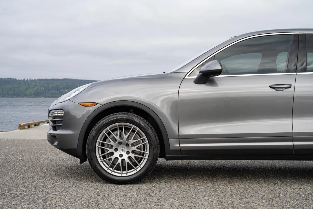 2012 Porsche 958 Cayenne - Image 29 of 31