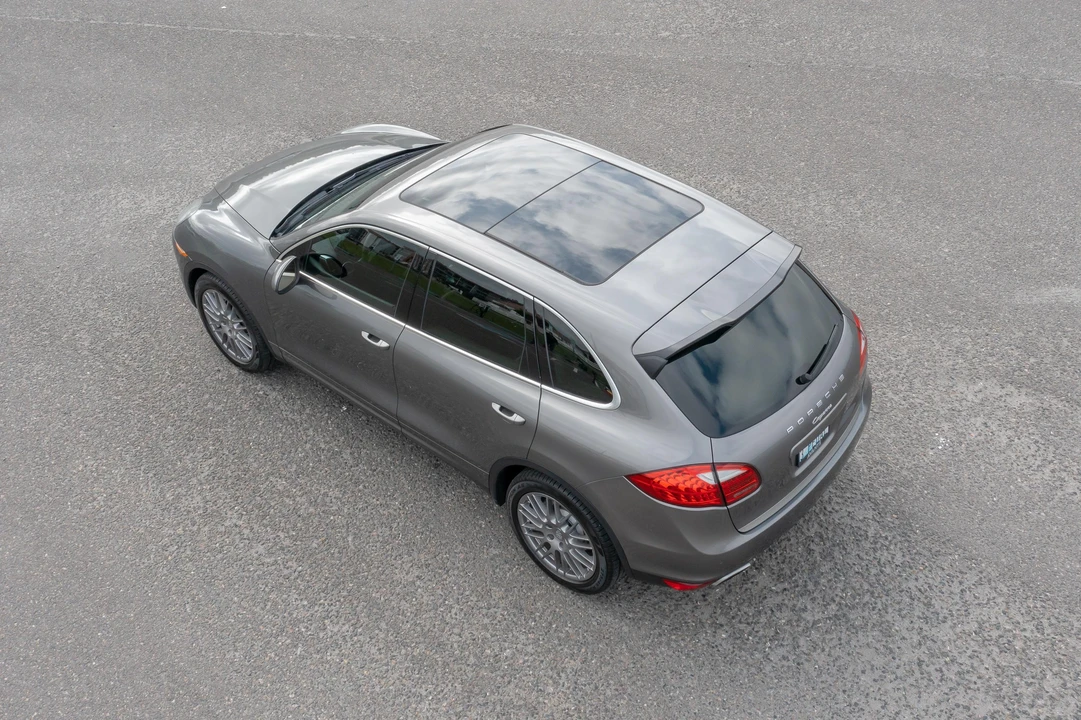 2012 Porsche 958 Cayenne - Image 12 of 31