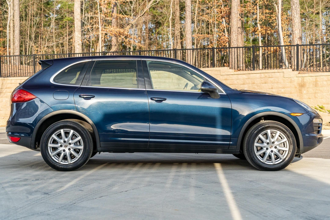 2012 Porsche 958 Cayenne - Image 3 of 31