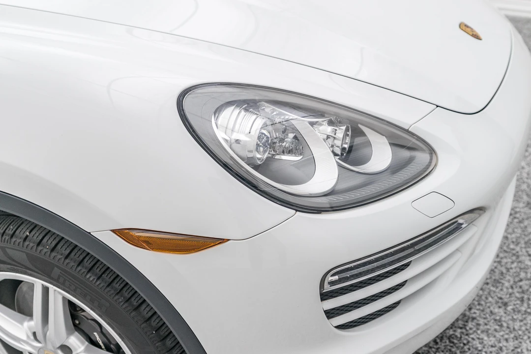 2012 Porsche 958 Cayenne - Image 16 of 31