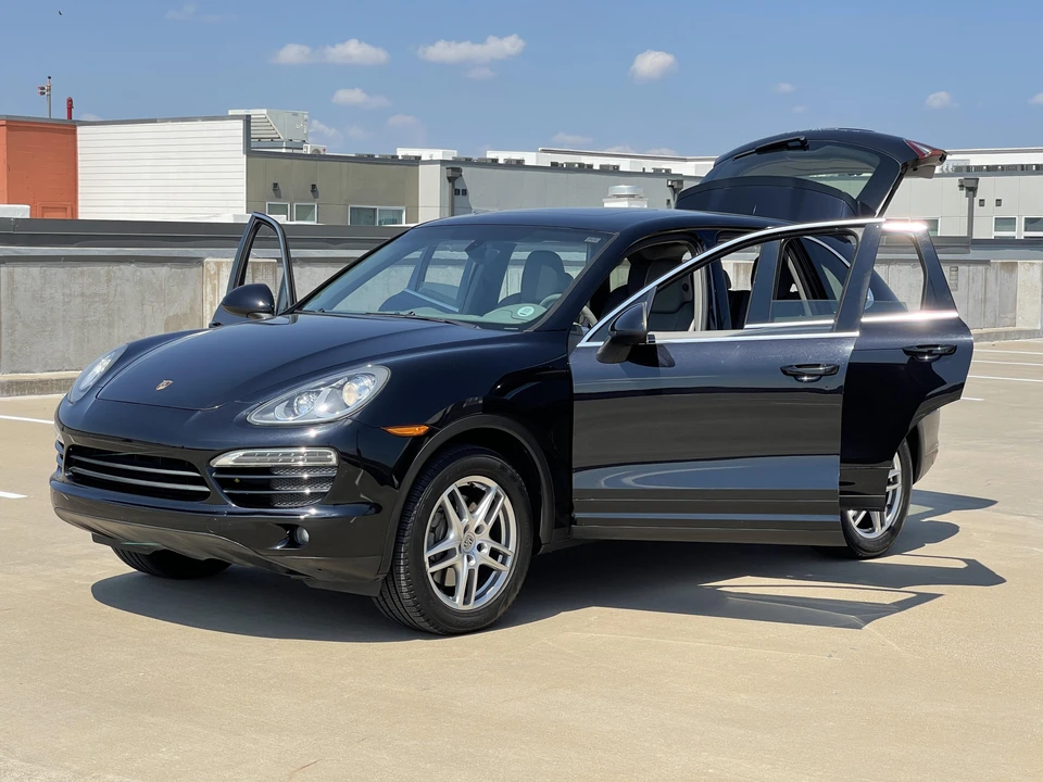 2012 Porsche 958 Cayenne - Image 9 of 31