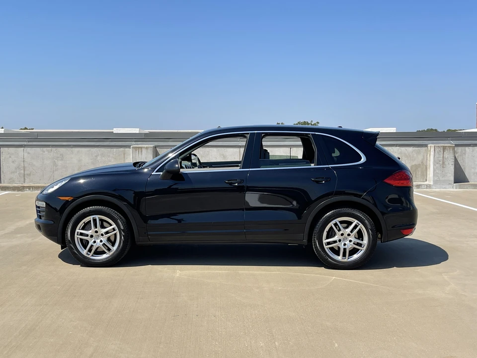 2012 Porsche 958 Cayenne - Image 11 of 31