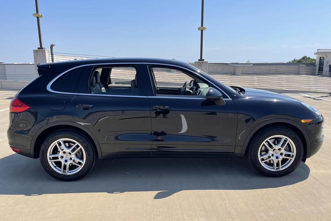 2012 Porsche 958 Cayenne - Image 3 of 31