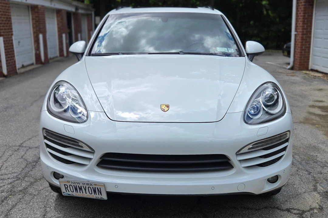 2012 Porsche 958 Cayenne - Image 2 of 31