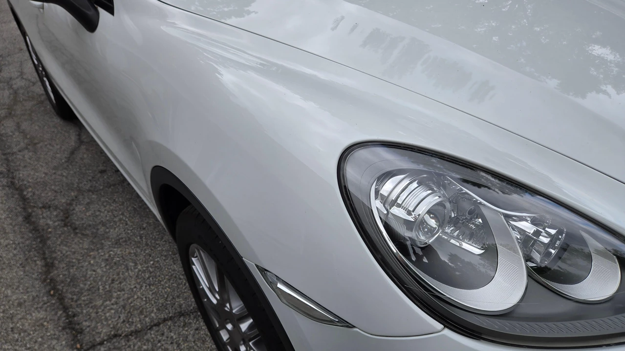 2012 Porsche 958 Cayenne - Image 27 of 31