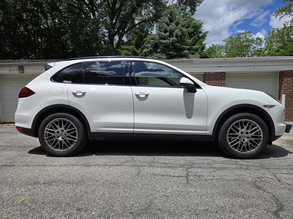2012 Porsche 958 Cayenne - Image 22 of 31