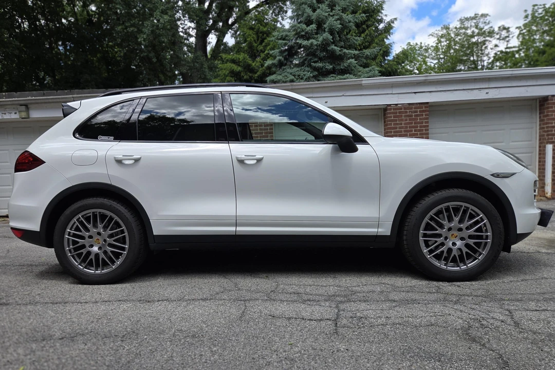 2012 Porsche 958 Cayenne - Image 3 of 31