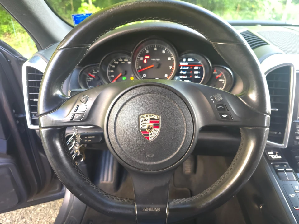 2012 Porsche 958 Cayenne - Image 29 of 31