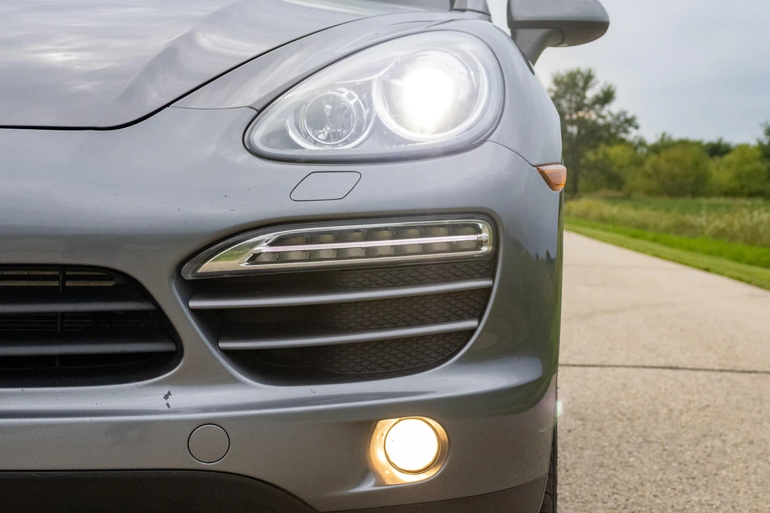 2012 Porsche 958 Cayenne - Image 12 of 31