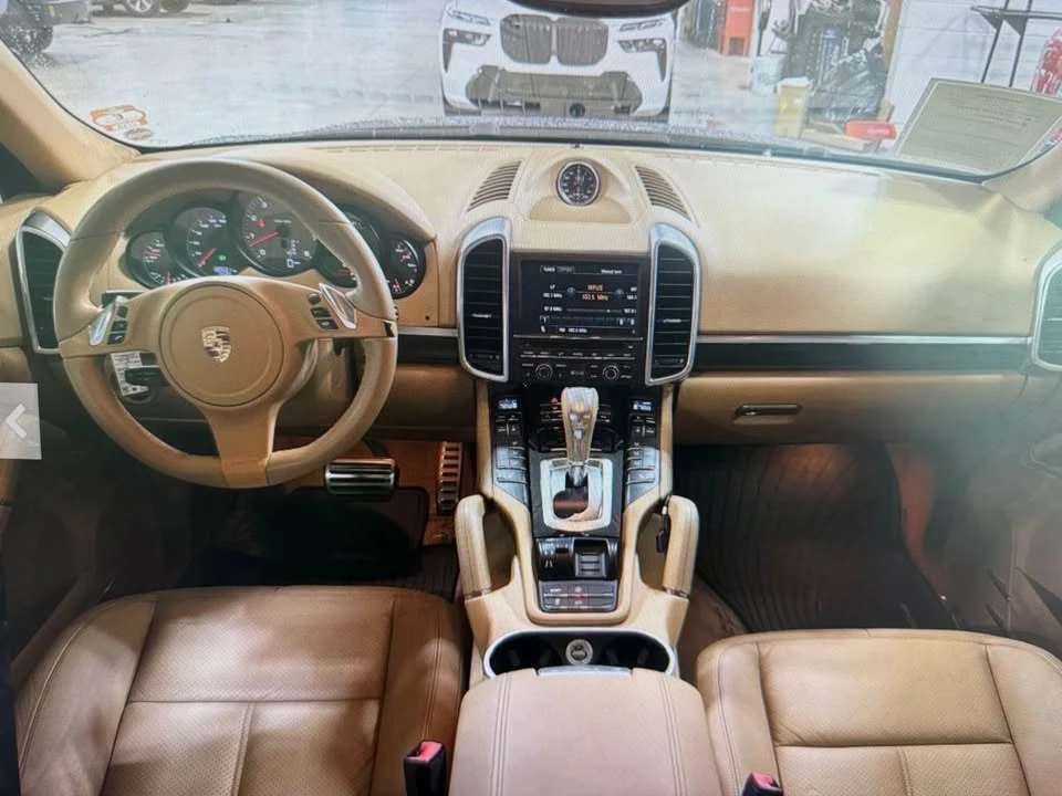 2012 Porsche 958 Cayenne - Image 6 of 11