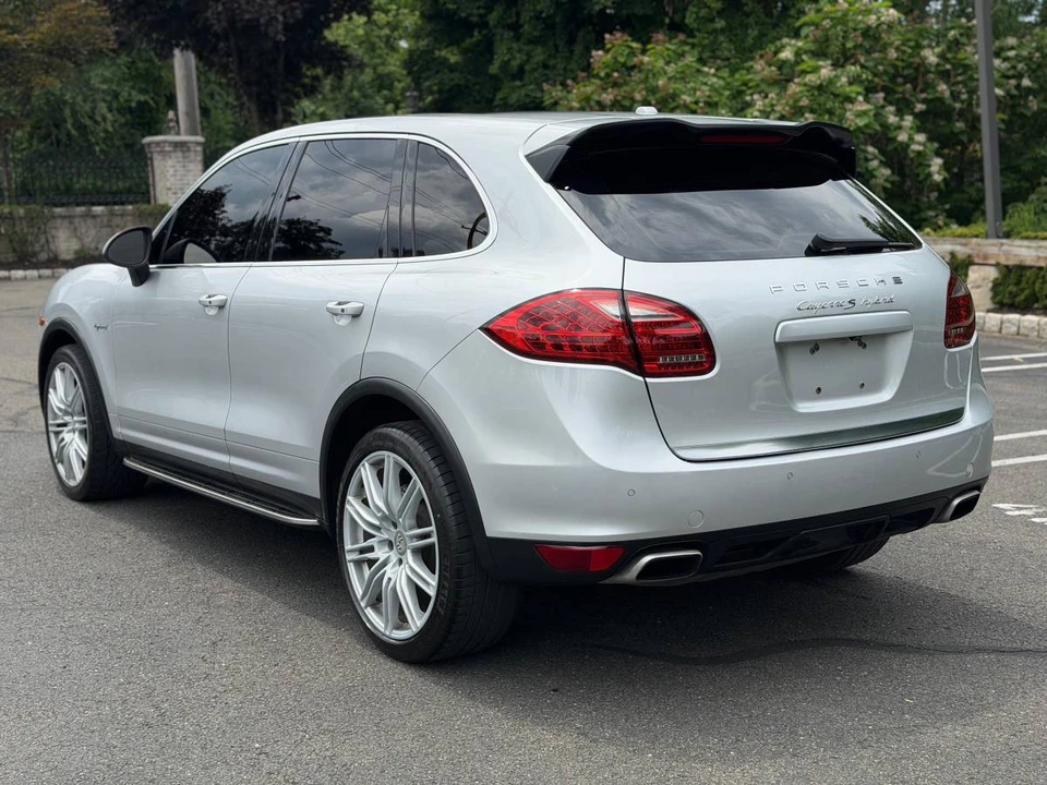 2012 Porsche 958 Cayenne - Image 3 of 13
