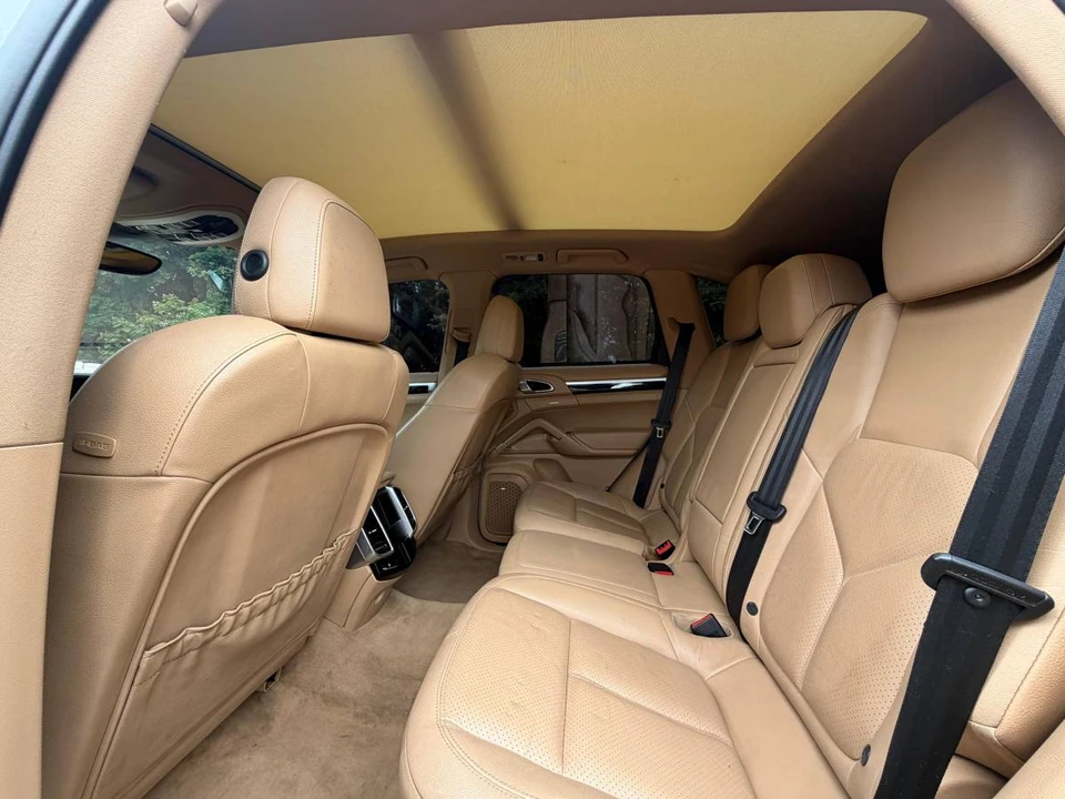 2012 Porsche 958 Cayenne - Image 9 of 13