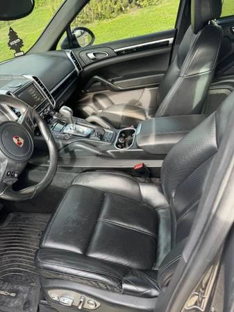 2012 Porsche 958 Cayenne - Image 6 of 12