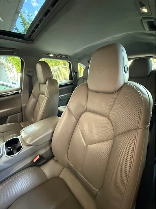 2012 Porsche 958 Cayenne - Image 10 of 17