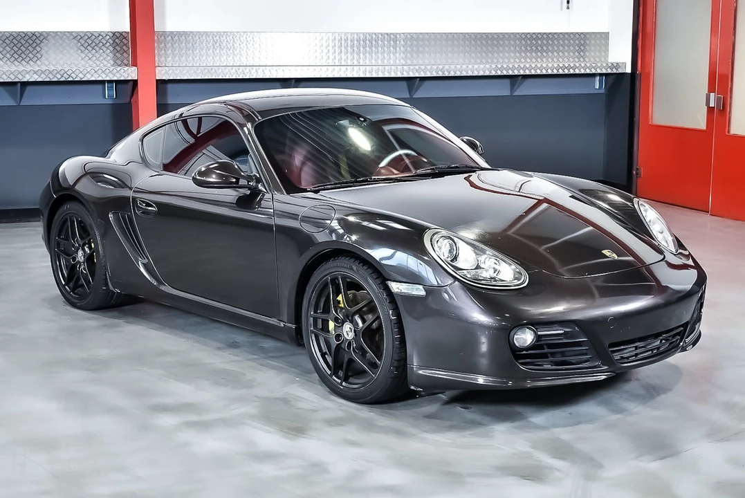 2012 Porsche 987 Cayman - Image 10 of 30