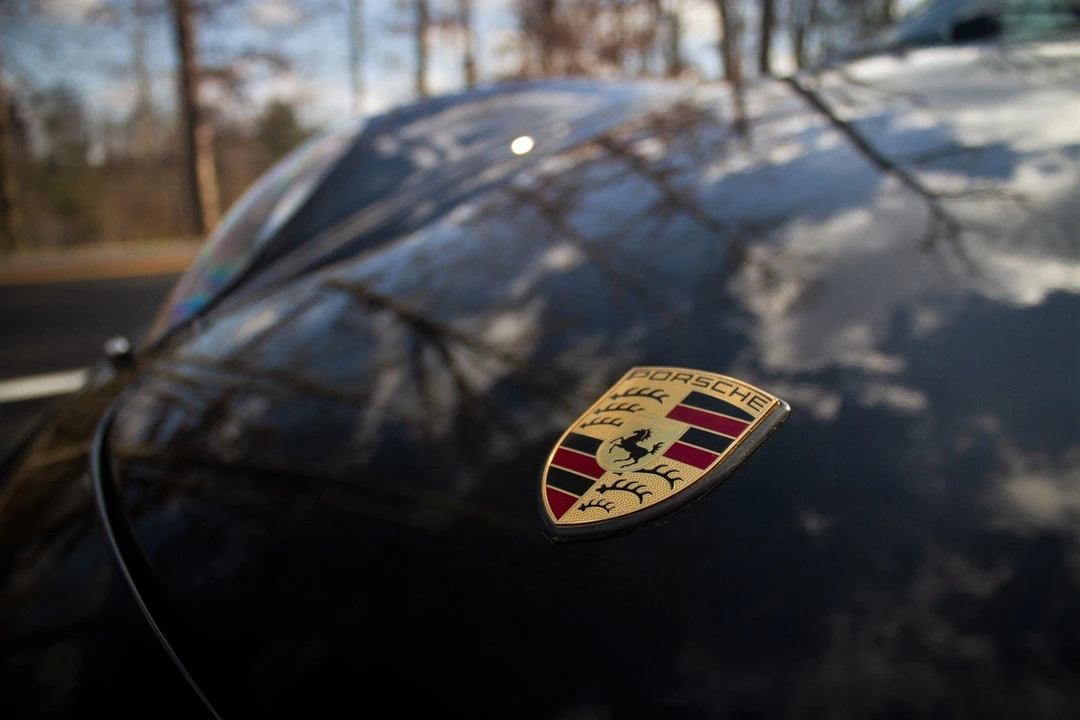 2012 Porsche 987 Cayman R - Image 28 of 31
