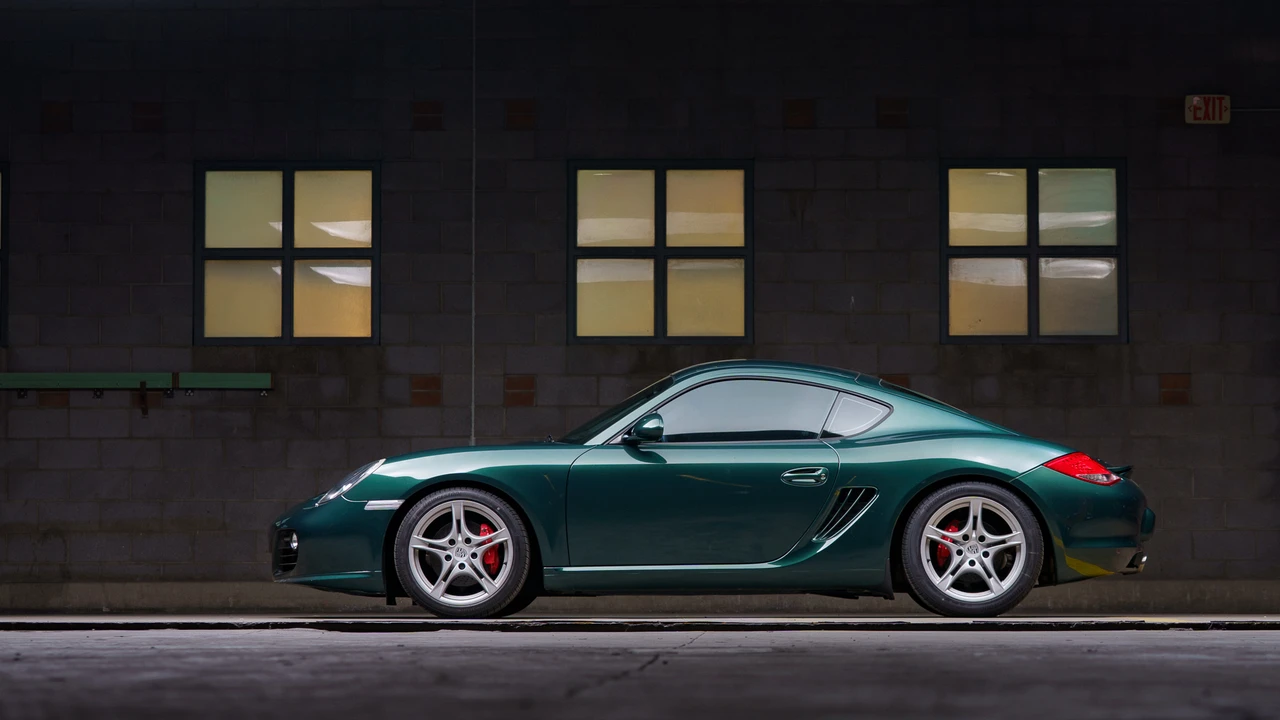 2012 Porsche 987 Cayman S - Image 11 of 31