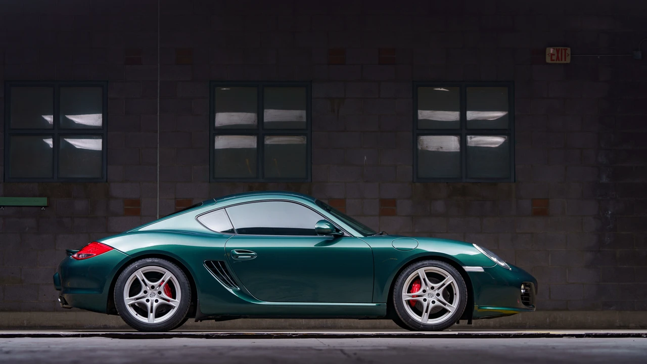 2012 Porsche 987 Cayman S - Image 12 of 31