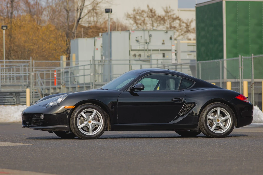 2012 Porsche 987 Cayman - Image 17 of 31