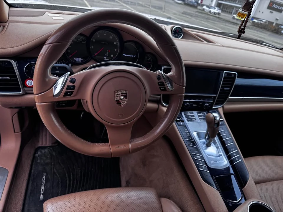 2012 Porsche 970 Panamera - Image 8 of 9