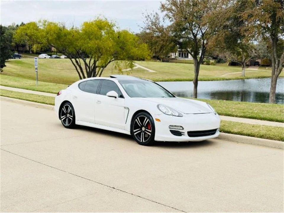 2012 Porsche 970 Panamera - Image 11 of 12