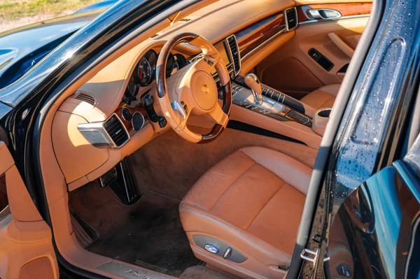 2012 Porsche 970 Panamera - Image 12 of 16