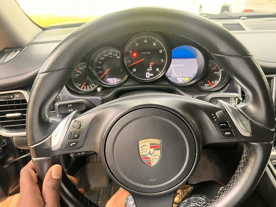 2012 Porsche Panamera - Image 16 of 19