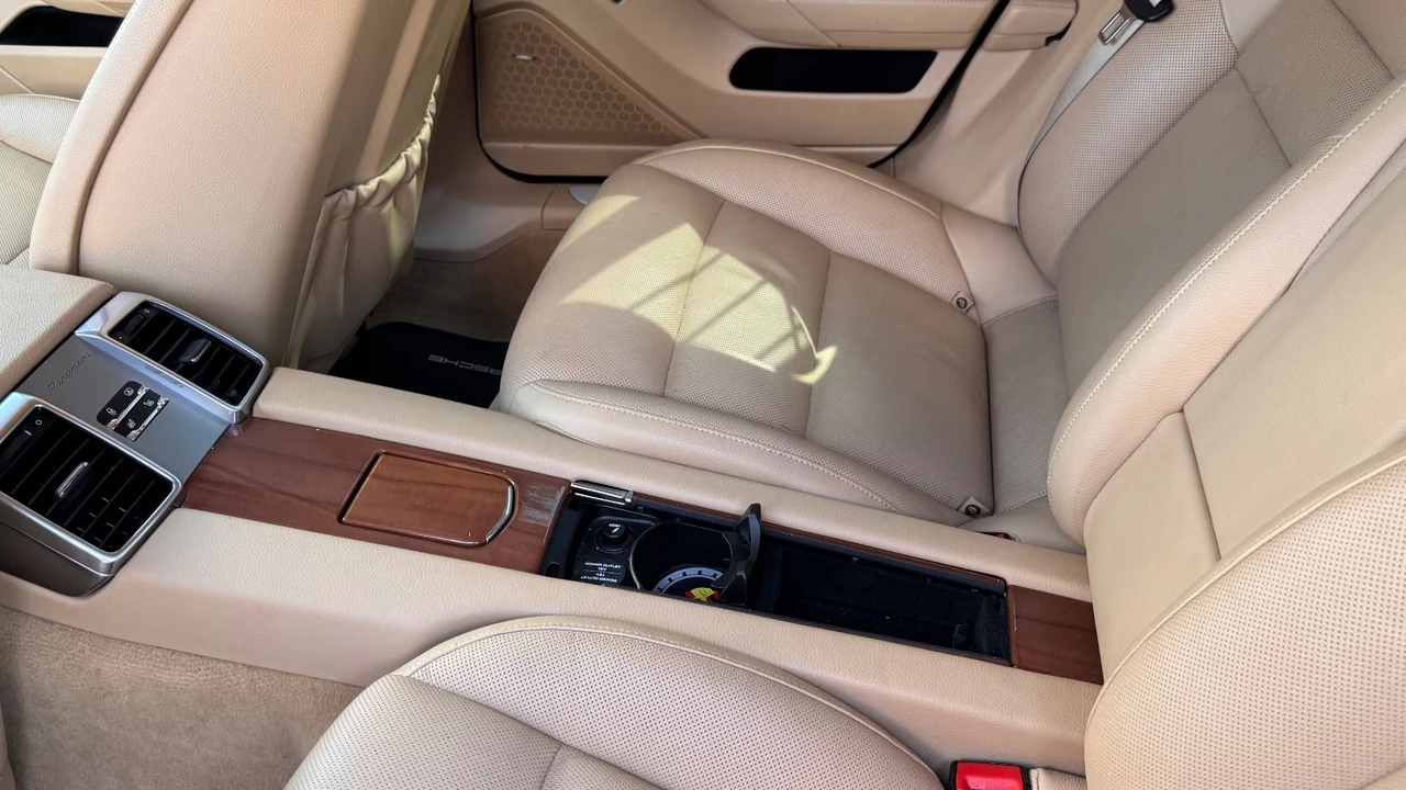 2012 Porsche 970 Panamera - Image 16 of 31