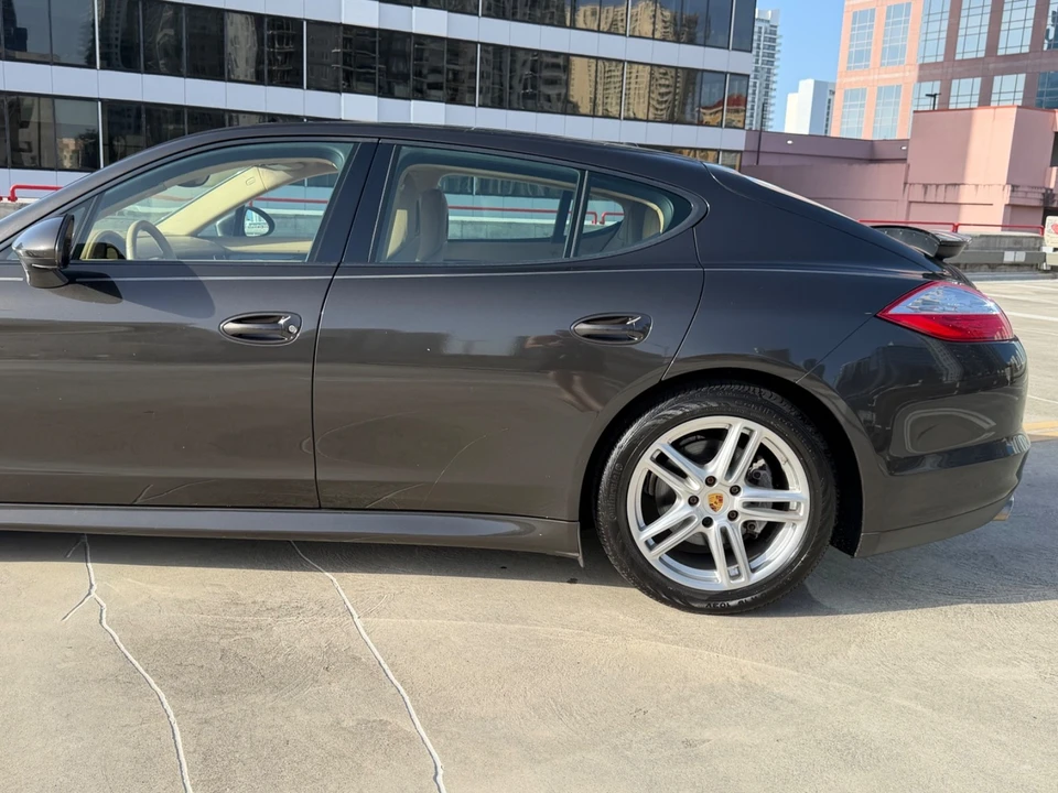 2012 Porsche 970 Panamera - Image 4 of 31