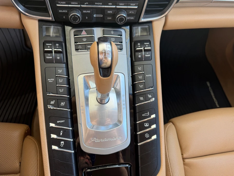 2012 Porsche 970 Panamera - Image 30 of 31