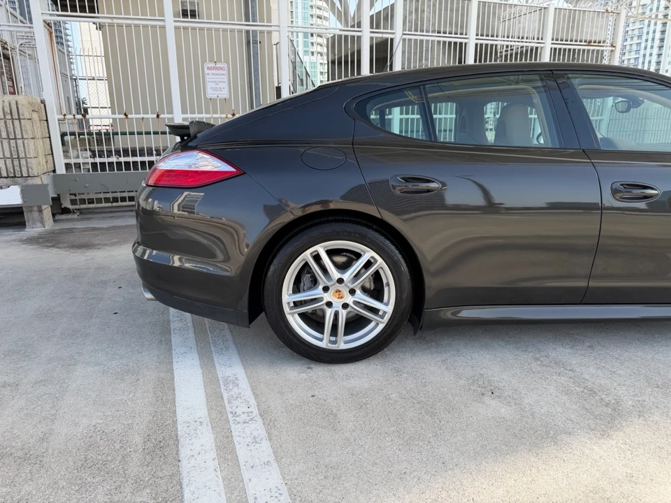 2012 Porsche 970 Panamera - Image 12 of 31