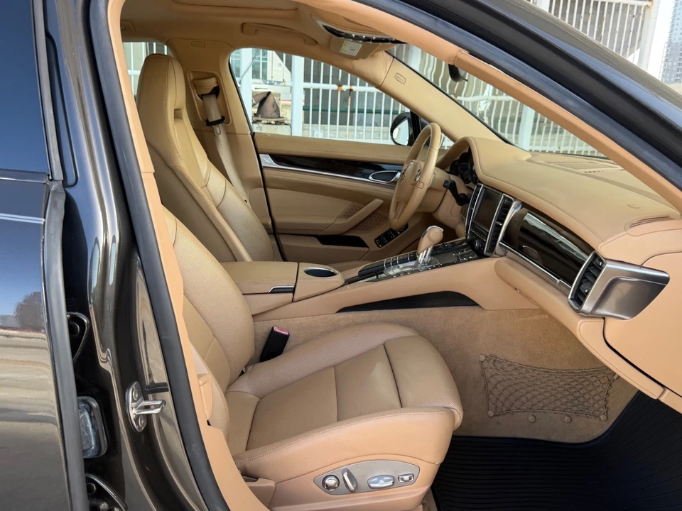2012 Porsche 970 Panamera - Image 19 of 31