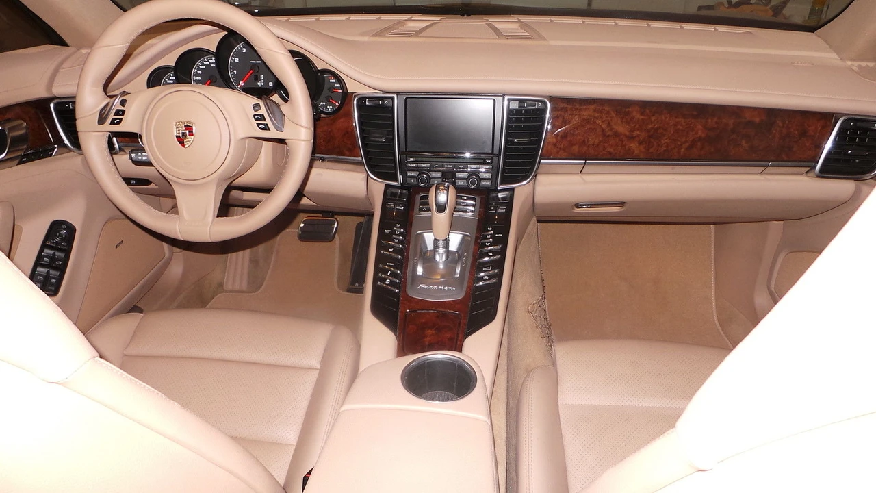 2012 Porsche 970 Panamera - Image 2 of 5