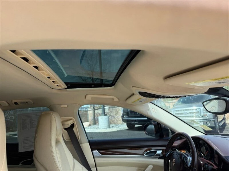 2012 Porsche 970 Panamera - Image 17 of 20