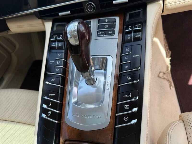 2012 Porsche 970 Panamera - Image 18 of 20