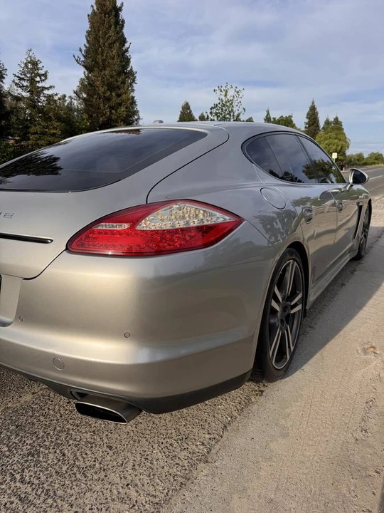2012 Porsche 970 Panamera - Image 3 of 11