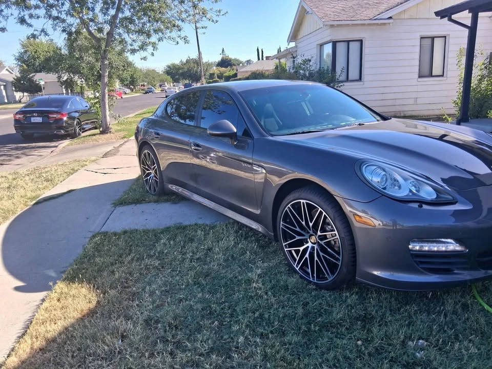2012 Porsche 970 Panamera S - Image 5 of 6