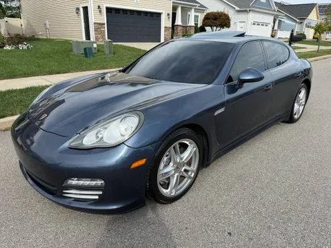 2012 Porsche Panamera Edition