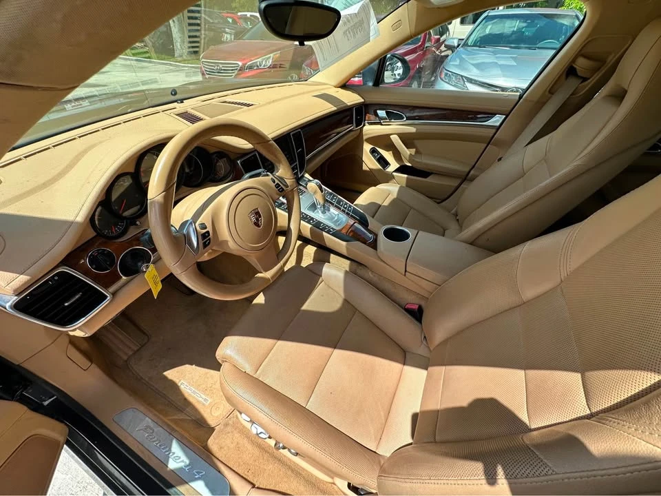 2012 Porsche 970 Panamera - Image 8 of 9