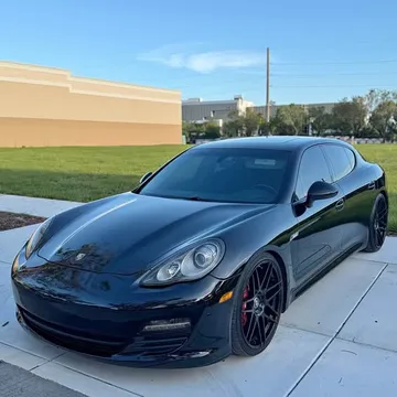 2012 Porsche Panamera 4 Sedan