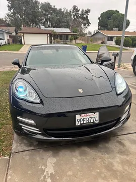 2012 Porsche Panamera 4 Sedan 4D