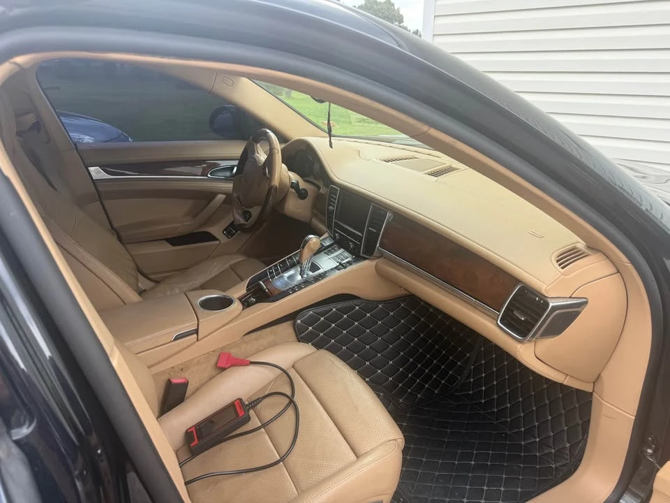 2012 Porsche 970 Panamera - Image 11 of 18