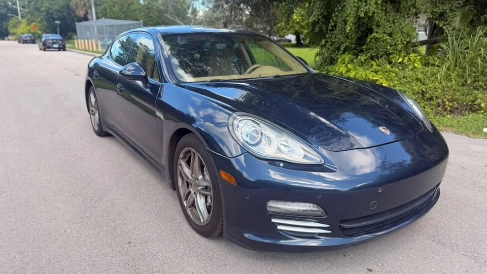 2012 Porsche 970 Panamera - Image 2 of 20