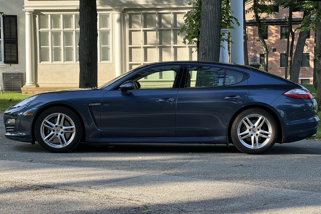2012 Porsche 970 Panamera - Image 3 of 31