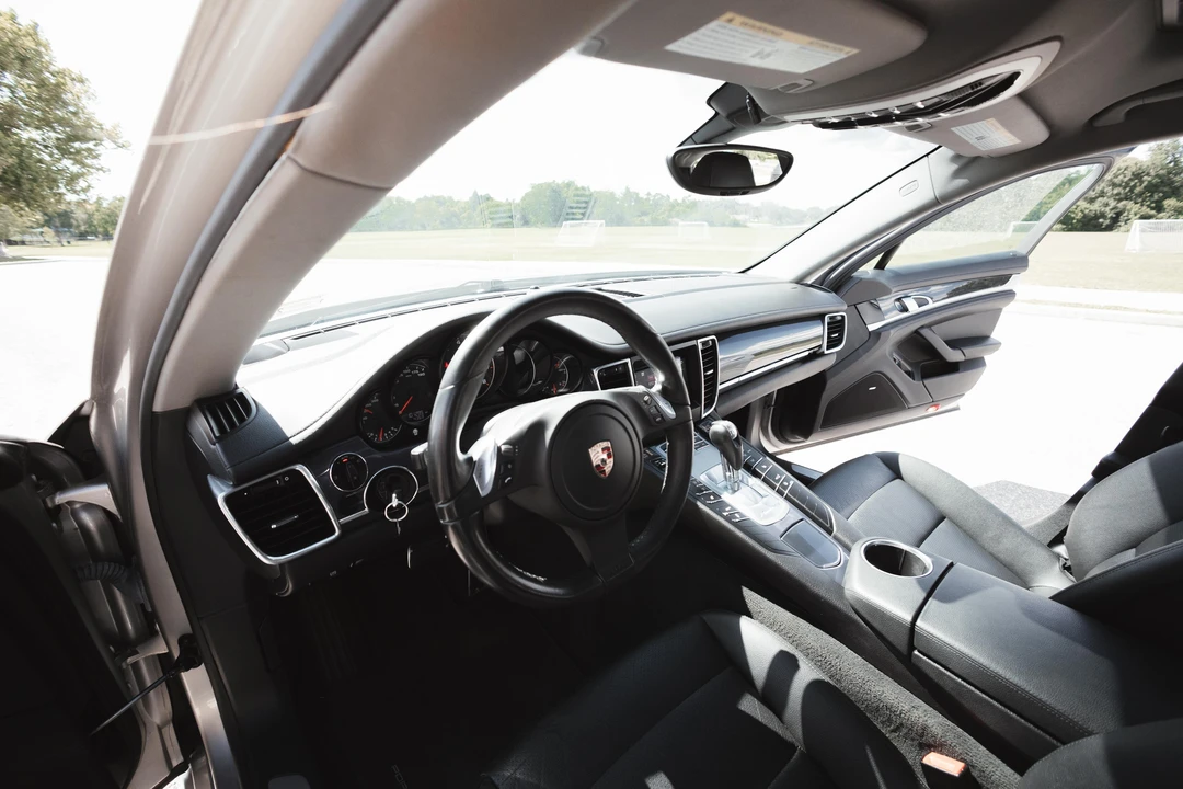 2012 Porsche 970 Panamera - Image 30 of 31