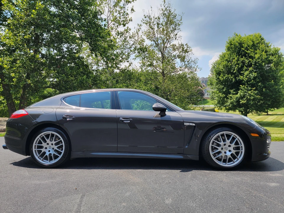 2012 Porsche 970 Panamera - Image 10 of 31
