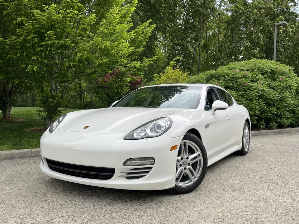 2012 Porsche 970 Panamera - Image 12 of 31