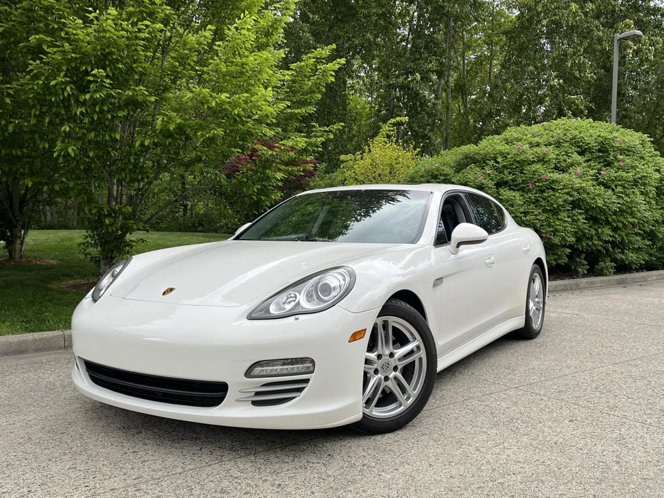 2012 Porsche 970 Panamera - Image 13 of 31
