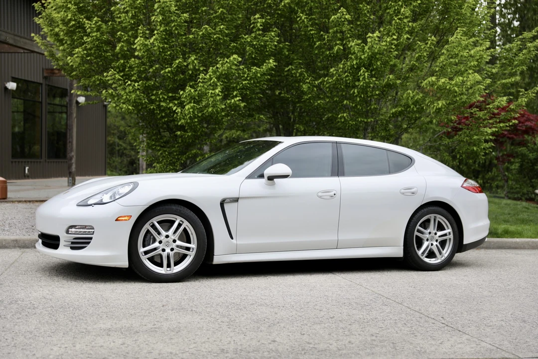 2012 Porsche 970 Panamera - Image 2 of 31